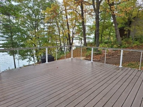 Lakeside 8